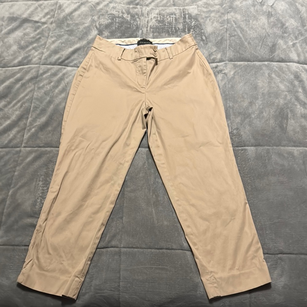 Women’s Talbots “The perfect crop-curvy” tan size 4